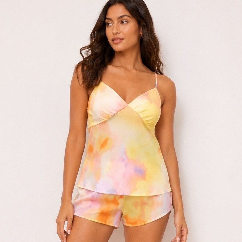 Diane Von Furstenberg Target Size XL 2 Pc Satin Cami & Shorts Sunset Pajama Set
